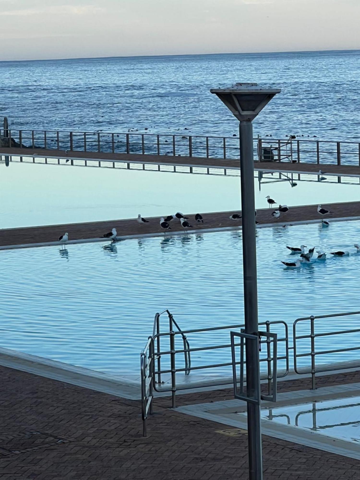 ケープタウンSea Point Kingsgate No 10アパートメント エクステリア 写真